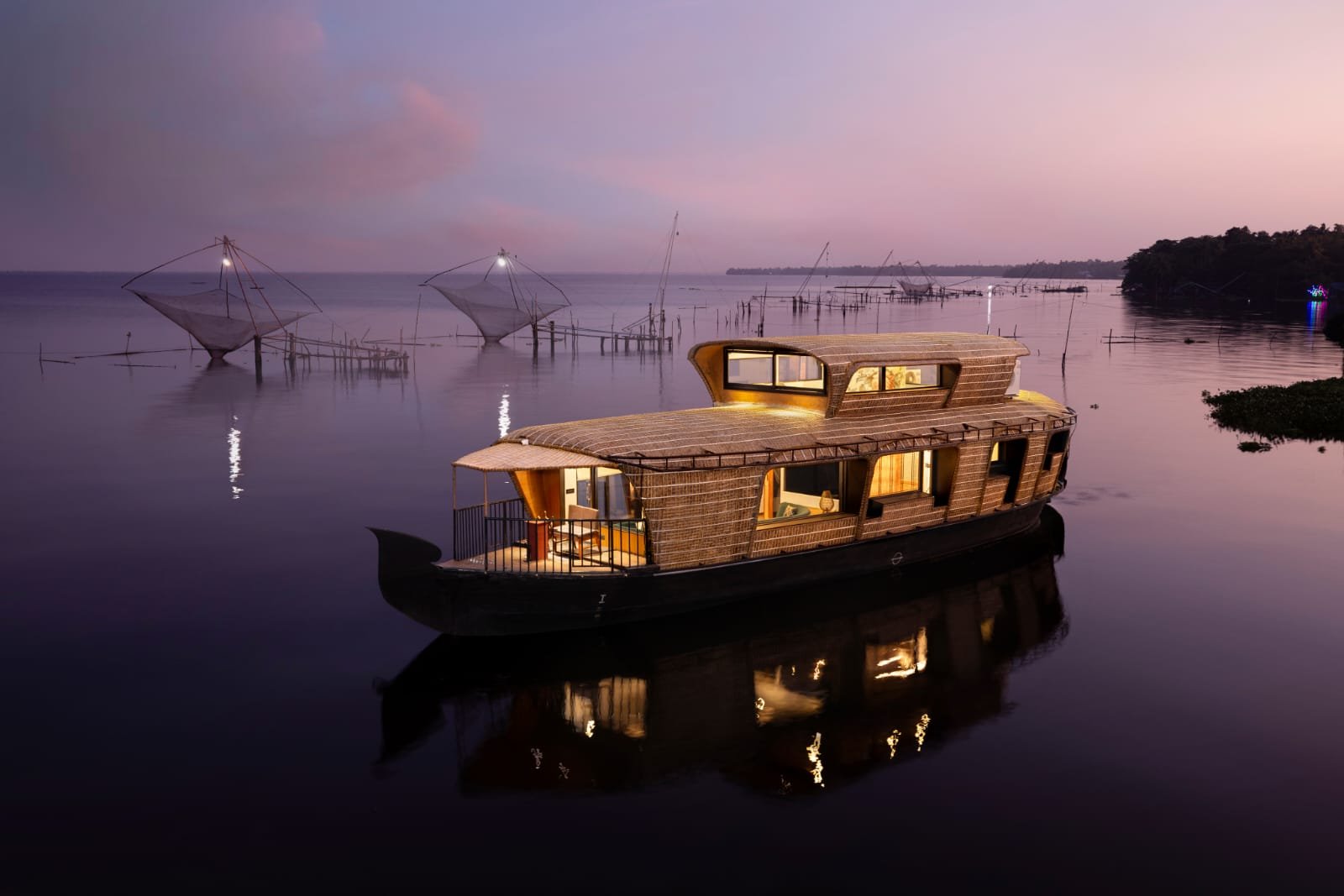 Ultra Luxury Houseboats
